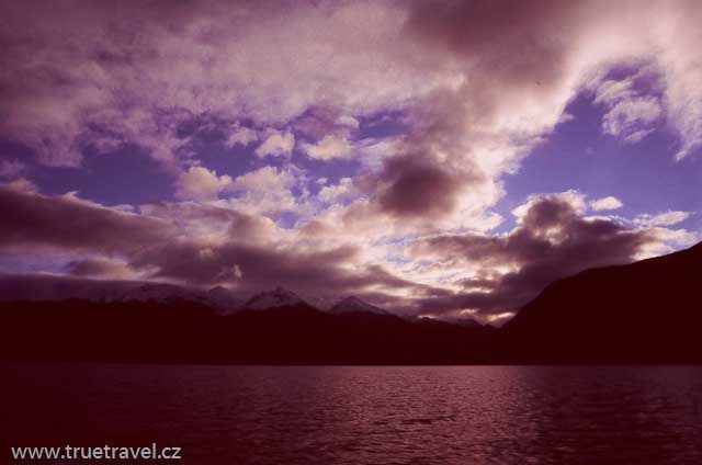 Jezero Hauroko, Nový Zéland