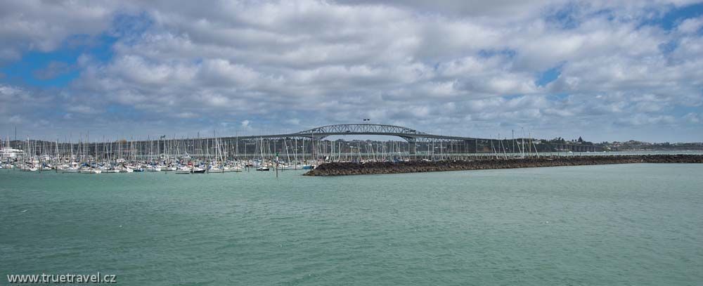 Nový Zéland | Auckland Harbour Bridge foto